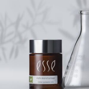 Esse rich moisturiser - täyteläinen kosteusvoide 50ml